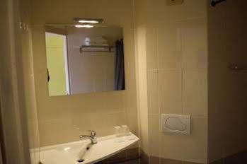 Confort Hotel Montgeron Exterior foto